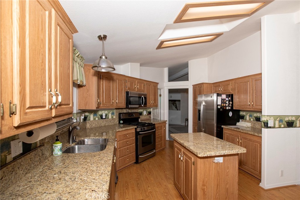 10961 Desert Lawn Dr 243