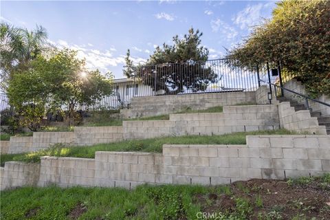 Photo of 9525 Woodley, North Hills, CA 91343 (MLS # SR25261336)