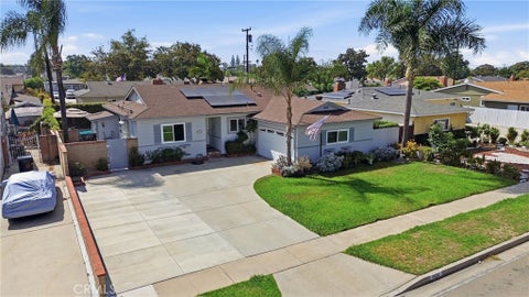 Photo of 1406 W Baker AVE, Fullerton, CA 92833 (MLS # OC26186100)