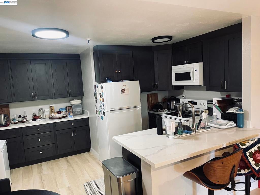 303 Adams St 109