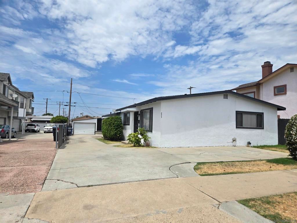 223 Madrona
