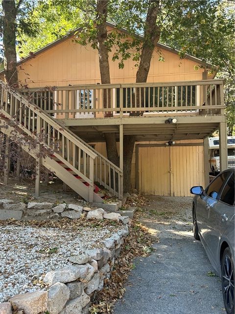 Photo of 518 Acacia DR, Crestline, CA 92325 (MLS # IV26103751)