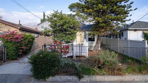 Photo of 10208 Wilsey Avenue, Tujunga, CA 91042 (MLS # GD25227886) Photo of 10208 Wilsey Avenue, Tujunga, CA 91042 (MLS # GD25227886)
