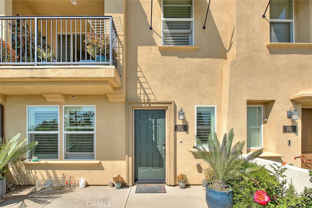 803 N Dalton Ave Unit 102