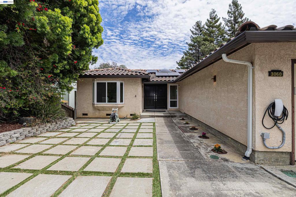 3060 Todd Ct CT, Castro Valley CA 94546