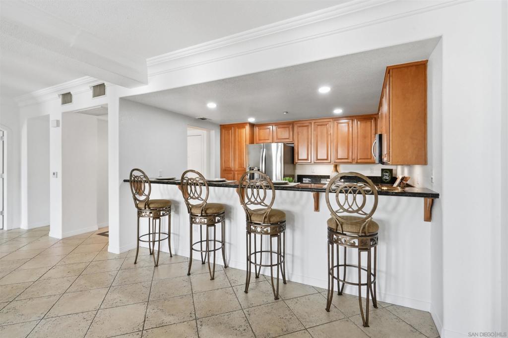 301 W G St 317