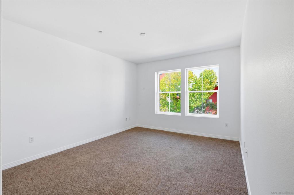 301 W G St 317