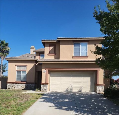 Photo of 14948 Hillstone Ave, Fontana, CA 92336 (MLS # CV26036687)