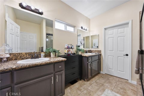 Tiny photo for 917 Newcastle Court, Shafter, CA 93263 (MLS # PI26225301)
