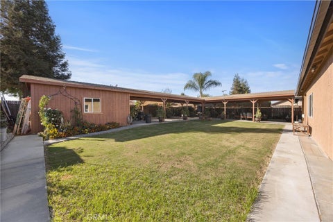 Tiny photo for 917 Newcastle Court, Shafter, CA 93263 (MLS # PI26225301)