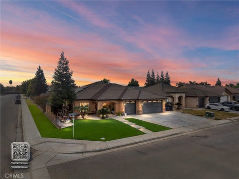 Photo of 917 Newcastle Court, Shafter, CA 93263 (MLS # PI26225301)