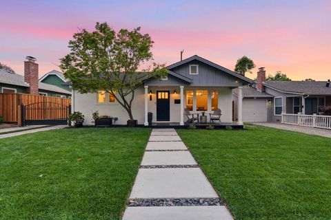 Photo of 1835 Ellen Avenue, San Jose, CA 95125 (MLS # ML82046167)