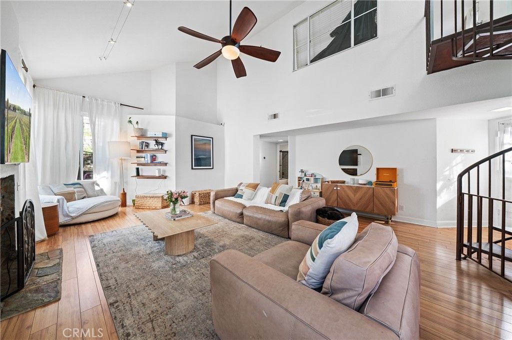 Photo of 73 Calle Sol, San Clemente, CA 92672 (MLS # OC25272680)