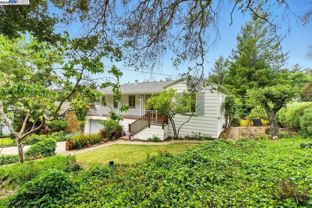 MONTCLAIR - Residential