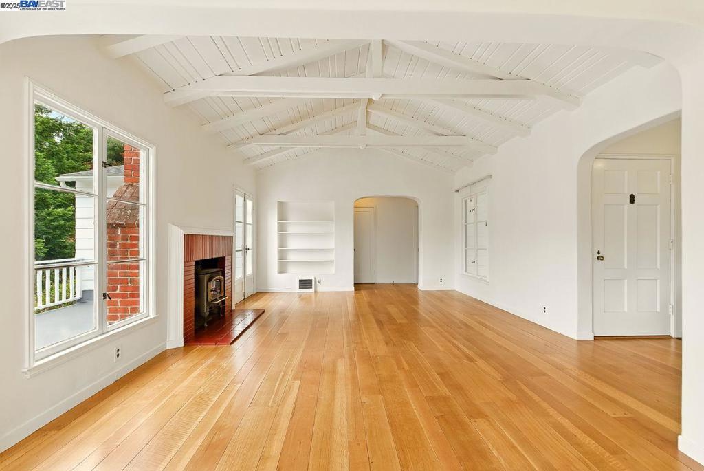 MONTCLAIR - Residential
