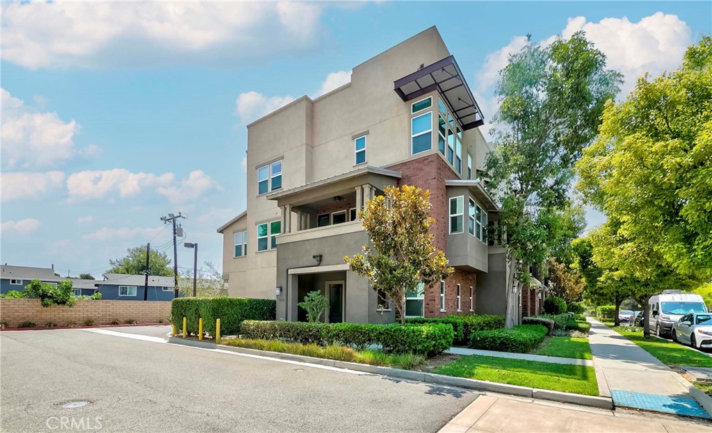Welcome to 7026 Oregon Street! This home is located in the highly sought-after Parker Collection community in Buena Park and is a corner unit featuring the largest floor plan in the complex.
It offers 4 spacious bedrooms (including a convenient first-floor bedroom), 3 full bathrooms, and 1 half bathroom, providing comfortable living for the whole family. Additionally, there is extra storage space on the first floor, ideal for storing various items.
The kitchen is equipped with quartz countertops and premium appliances, combining sleek design with practicality. The upgraded master bathroom adds a touch of luxury, while recessed lighting throughout the home creates a modern and clean atmosphere.
Residents enjoy resort-style amenities, including a sparkling pool with cabanas, BBQ areas, a dog park, and a large playground for kids. Located just a block from The Source shopping mall and with easy access to the 5 and 91 freeways, this location offers exceptional convenience for shopping, dining, and entertainment.
Don’t miss this special opportunity! Schedule your private tour today and experience the perfect blend of style, comfort, and modern living!