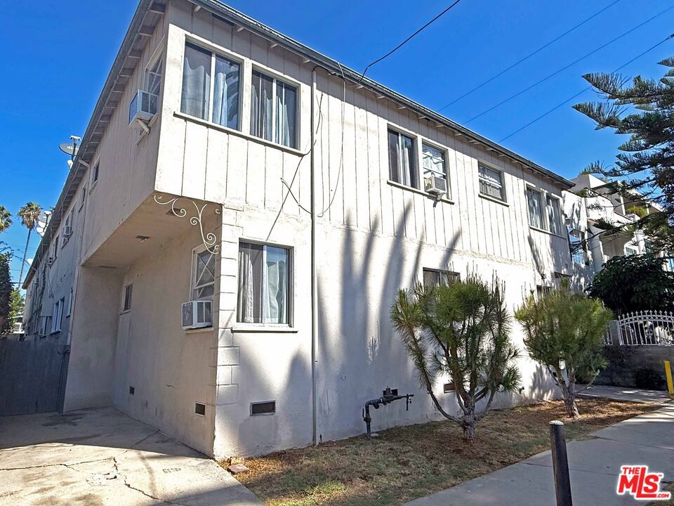 5131 Clinton Street
