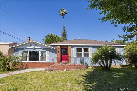 8321 Quartz Avenue Winnetka CA 91306