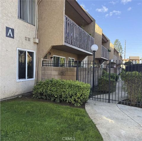 801 S Lyon Street 21 (A-123) Santa Ana CA 92705