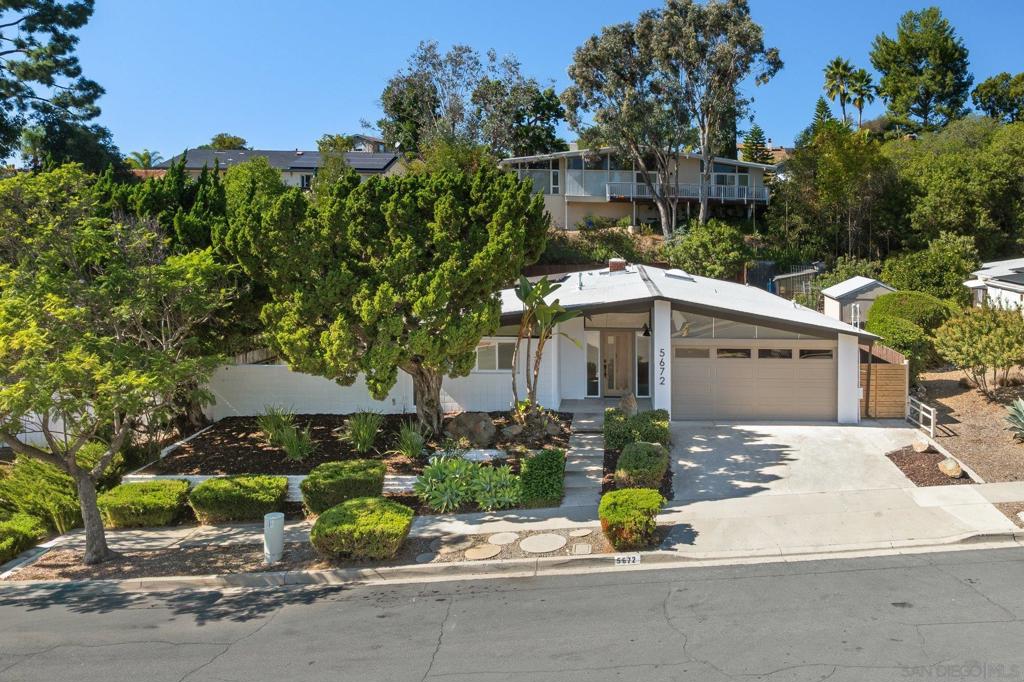 Del Cerro - Residential