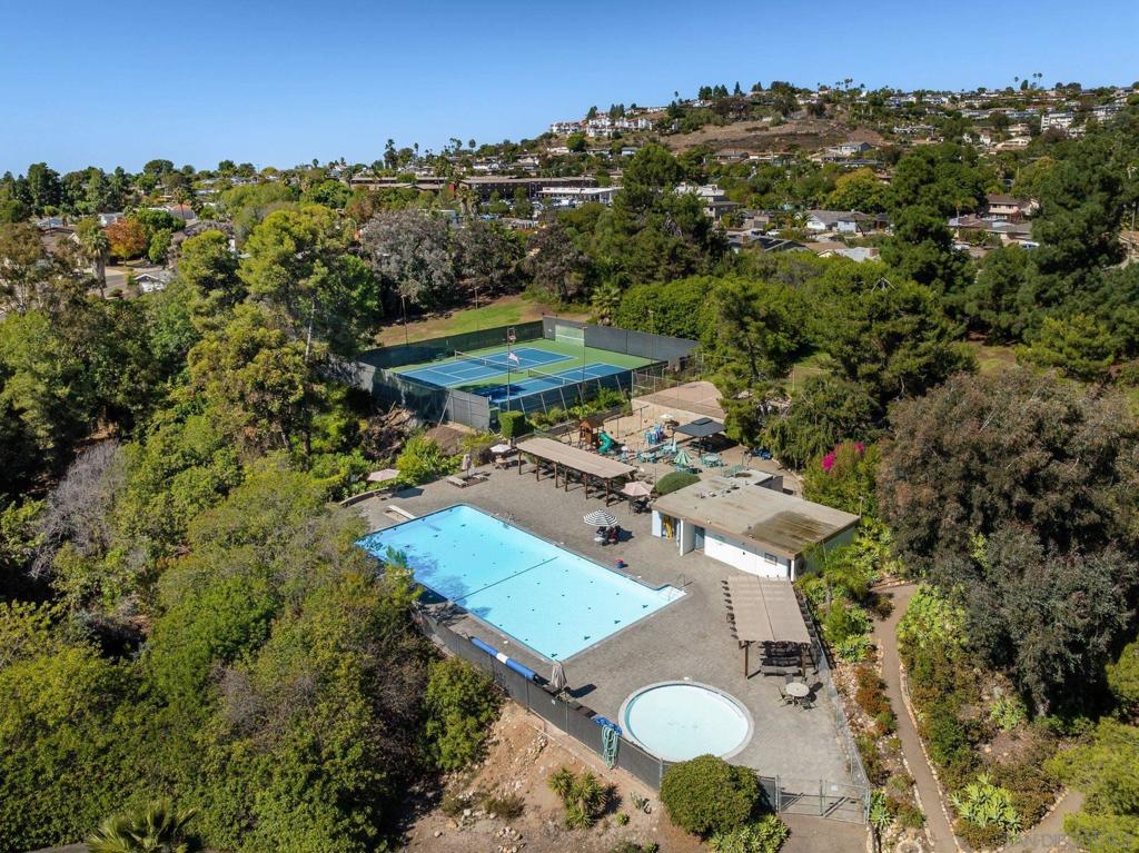 Del Cerro - Residential