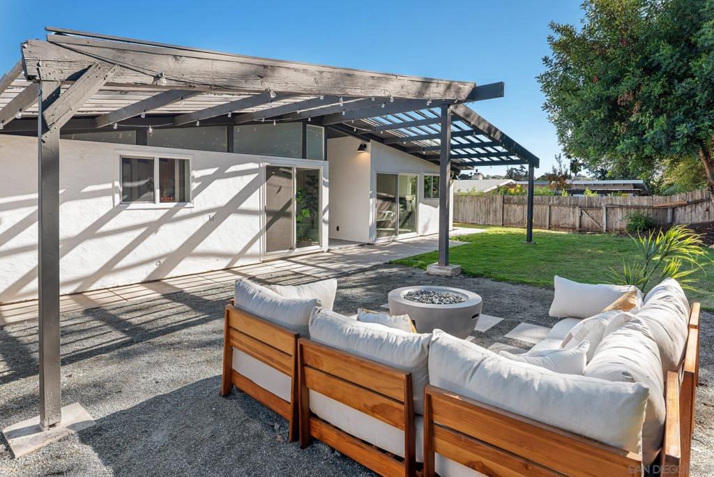 Del Cerro - Residential