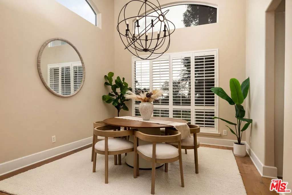 Camarillo, California 93010, United States, 5 Bedrooms Bedrooms, ,5 BathroomsBathrooms,Residential,Active,189478