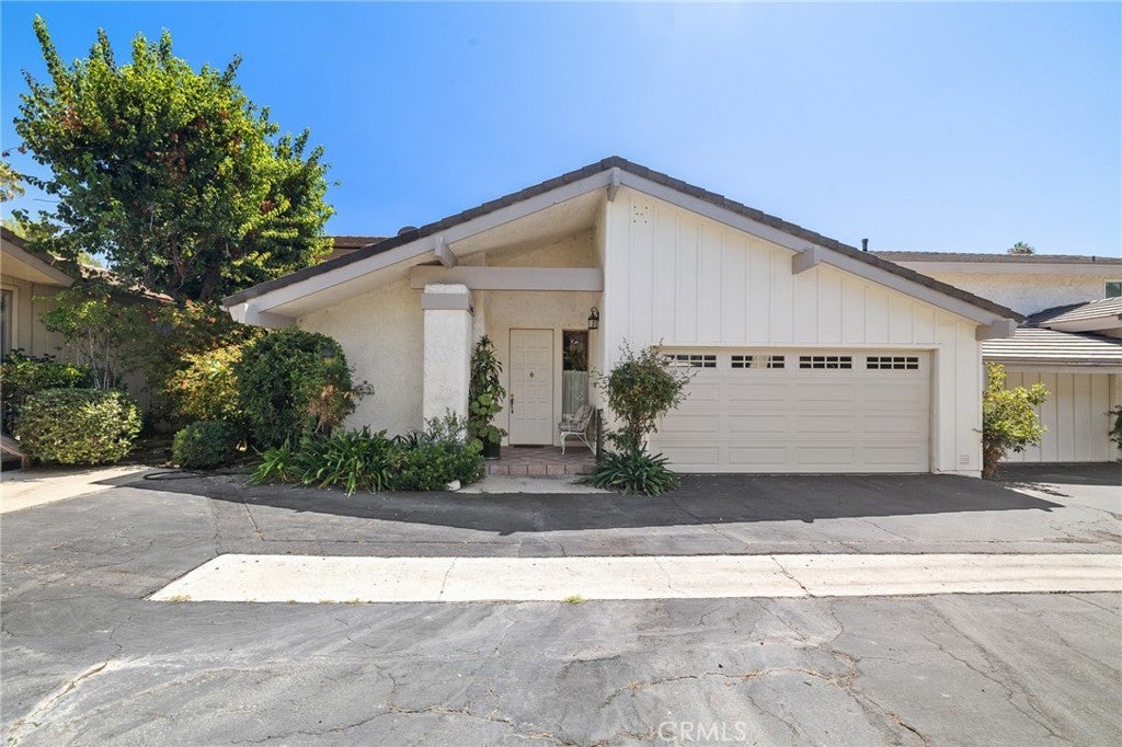 1406 1/2 Valley View Road