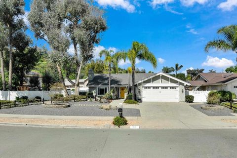 Photo of 810 Madison Ave Ave, Escondido, CA 92026 (MLS # 260007375SD)