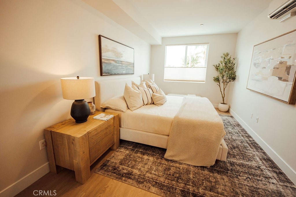 401 Grand Avenue W 101