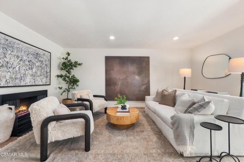 2555 Northlake Circle