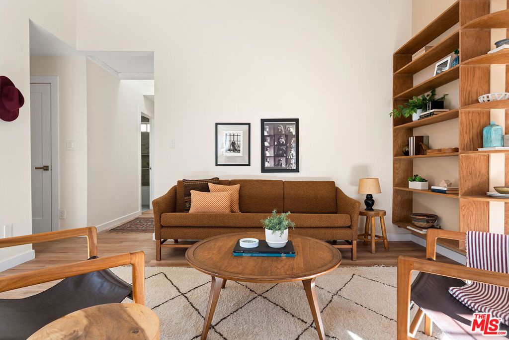 Photo of 3951 Edenhurst Avenue, Los Angeles, CA 90039 (MLS # 25607571)