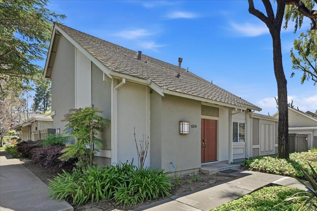 1324 Star Bush Lane