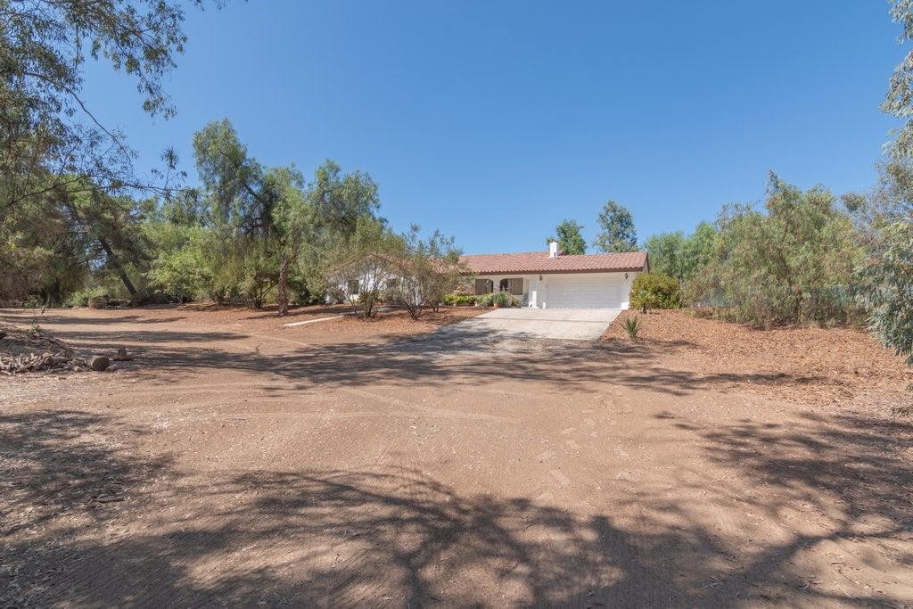 22744 Rolling Meadows