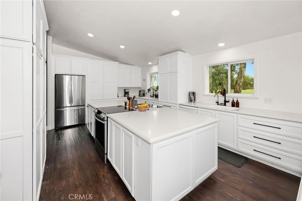 2728 Pentz Road