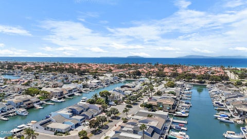 Tiny photo for 4514 Gateshead Bay, Oxnard, CA 93035 (MLS # V1-38226)
