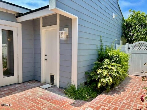 Tiny photo for 4514 Gateshead Bay, Oxnard, CA 93035 (MLS # V1-38226)