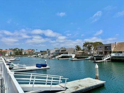 Tiny photo for 4514 Gateshead Bay, Oxnard, CA 93035 (MLS # V1-38226)