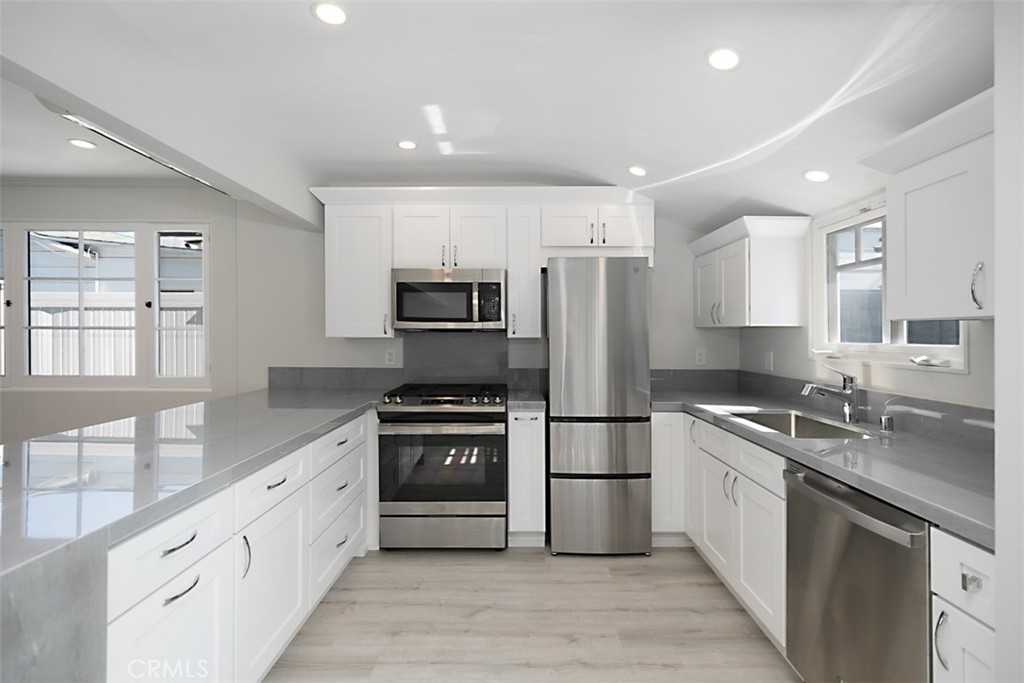 202 Onyx Avenue
