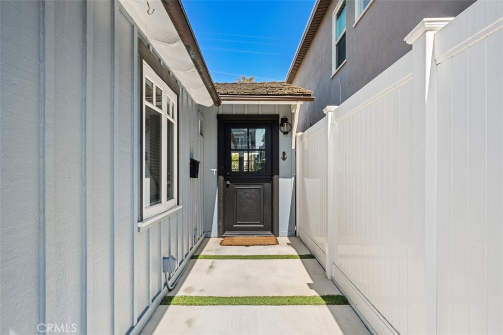 202 Onyx Avenue