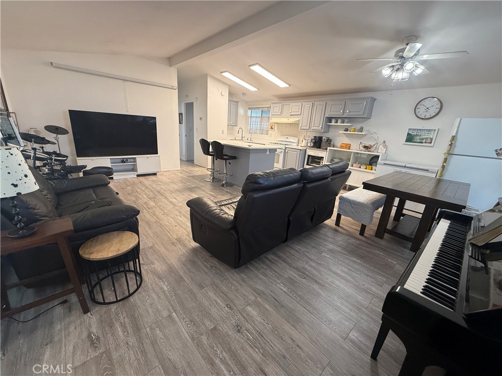 12550 Carson Street 70