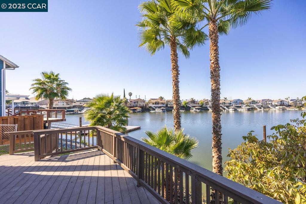 DELTA WATERFRONT ACCESS - Residential