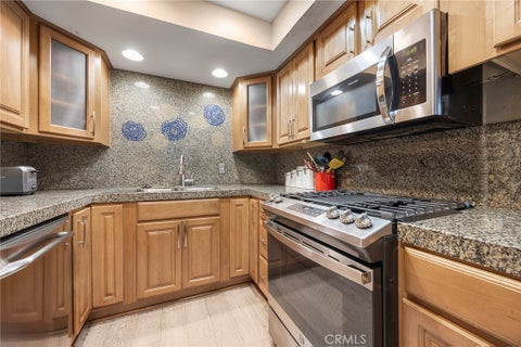 Tiny photo for 380 W Wilson St ST #C102, Costa Mesa, CA 92627 (MLS # PW26213894)