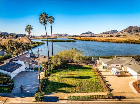 Photo of 1312 Oceanaire DR, San Luis Obispo, CA 93405 (MLS # PI26114758)