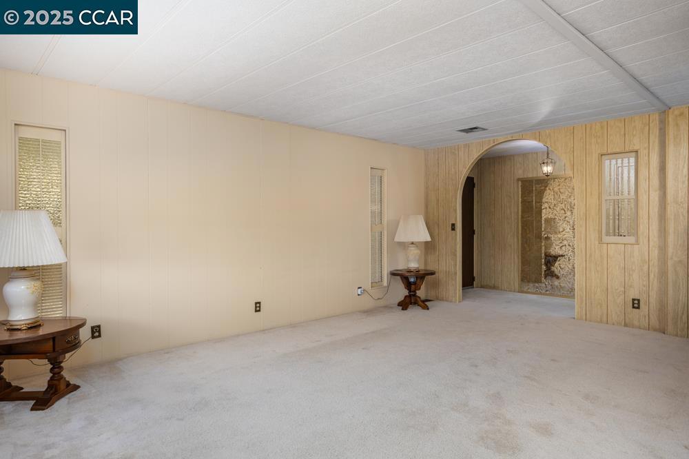 Properties 3 2110 Dalis