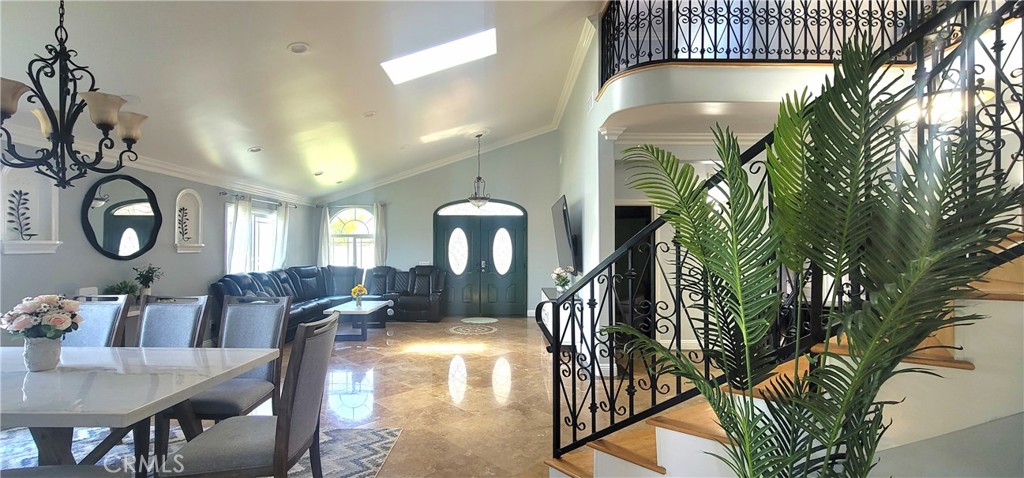 10900 La Flor Avenue