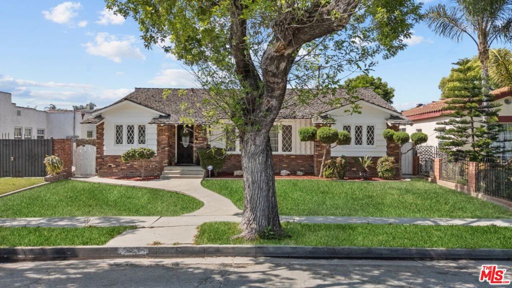 10411 Saint James Avenue