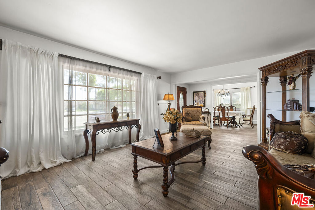 10411 Saint James Avenue