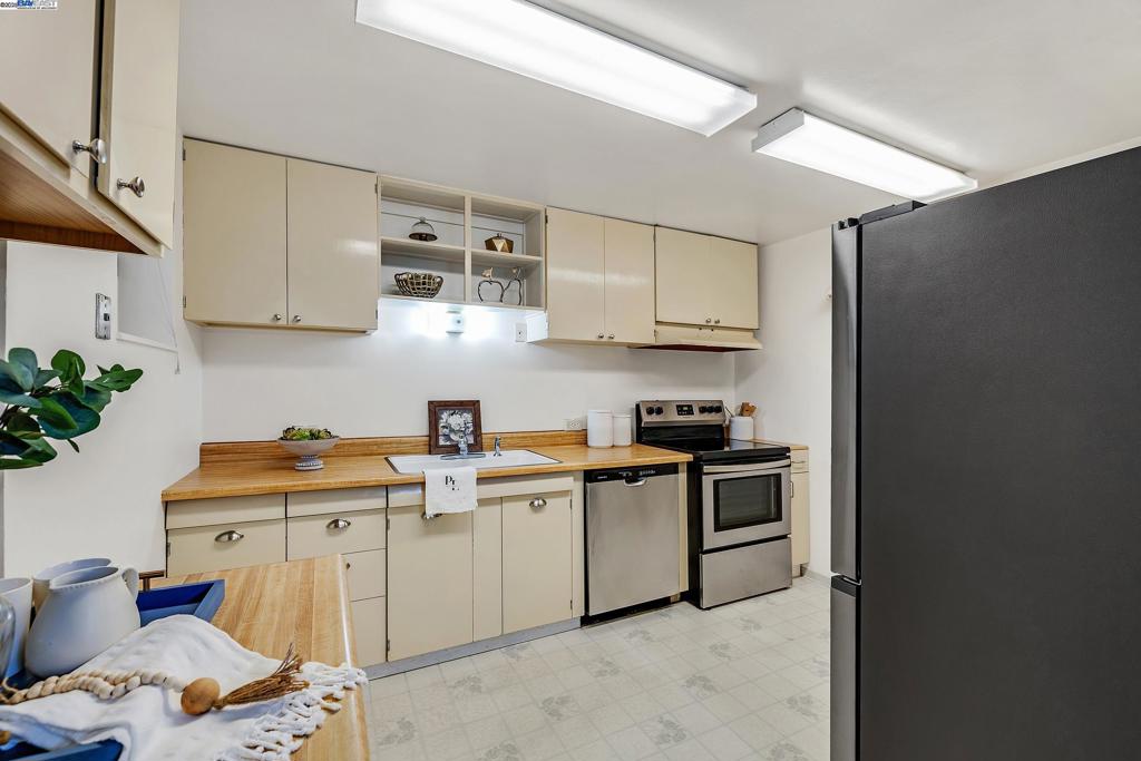 OLD SOUTH SIDE - Residential