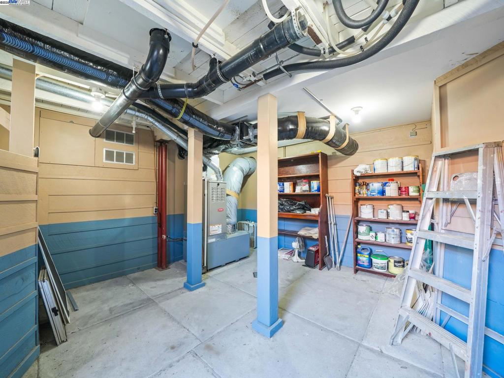 OLD SOUTH SIDE - Residential